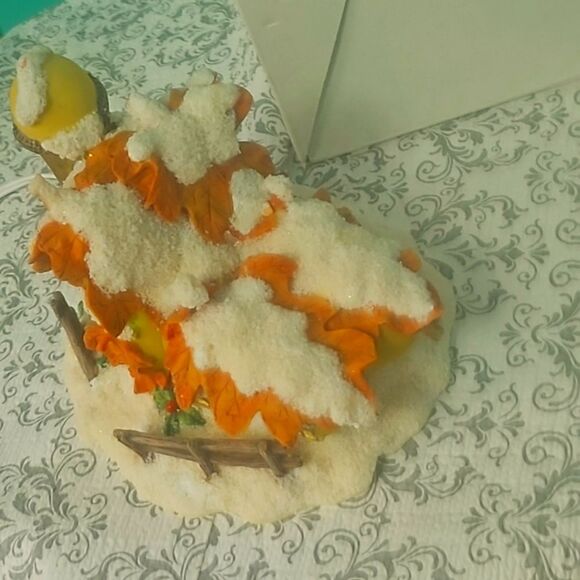 Vintage Silvestri Butternut Squash Dairy Christmas Light House 724/7500 - Picture 7 of 15